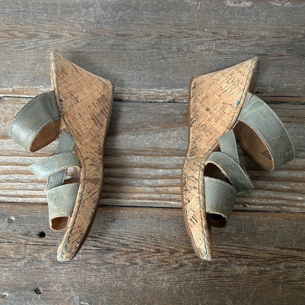 Born Metallic Olive Multi-Strap Cork Wedges - Picture 5 of 8